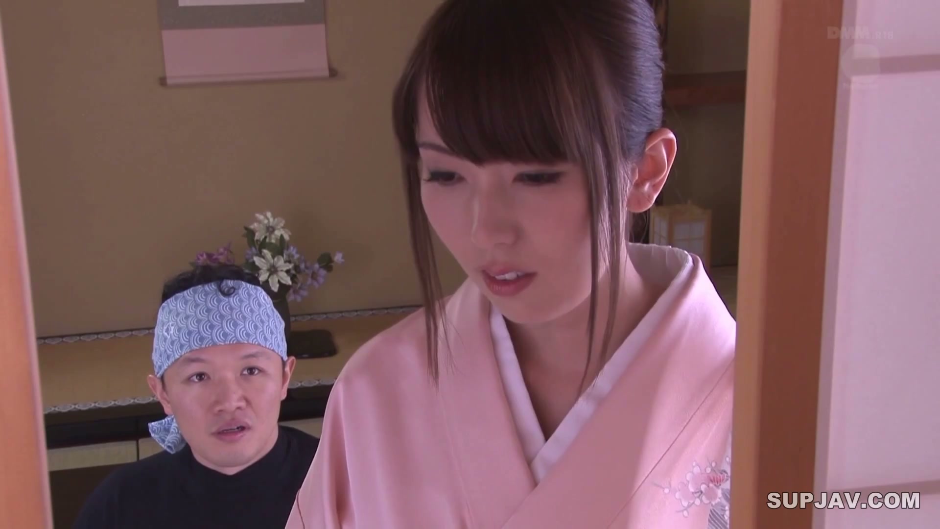Yui Hatano và JUX-595: Cuồng nộ dồn dập, bùng nổ đến kiệt sức!