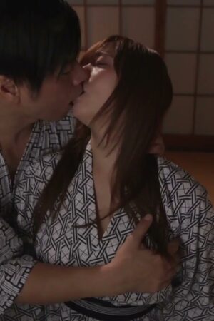 Marina Shiraishi URE-062: Vụng trộm dồn dập, bạo liệt tột độ đến kiệt sức!