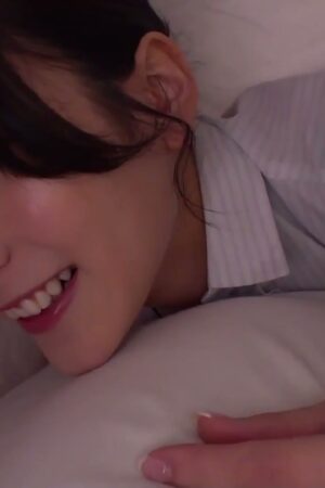 Rin Honjo STARS-974: Sức bền bùng nổ, dồn dập không ngừng