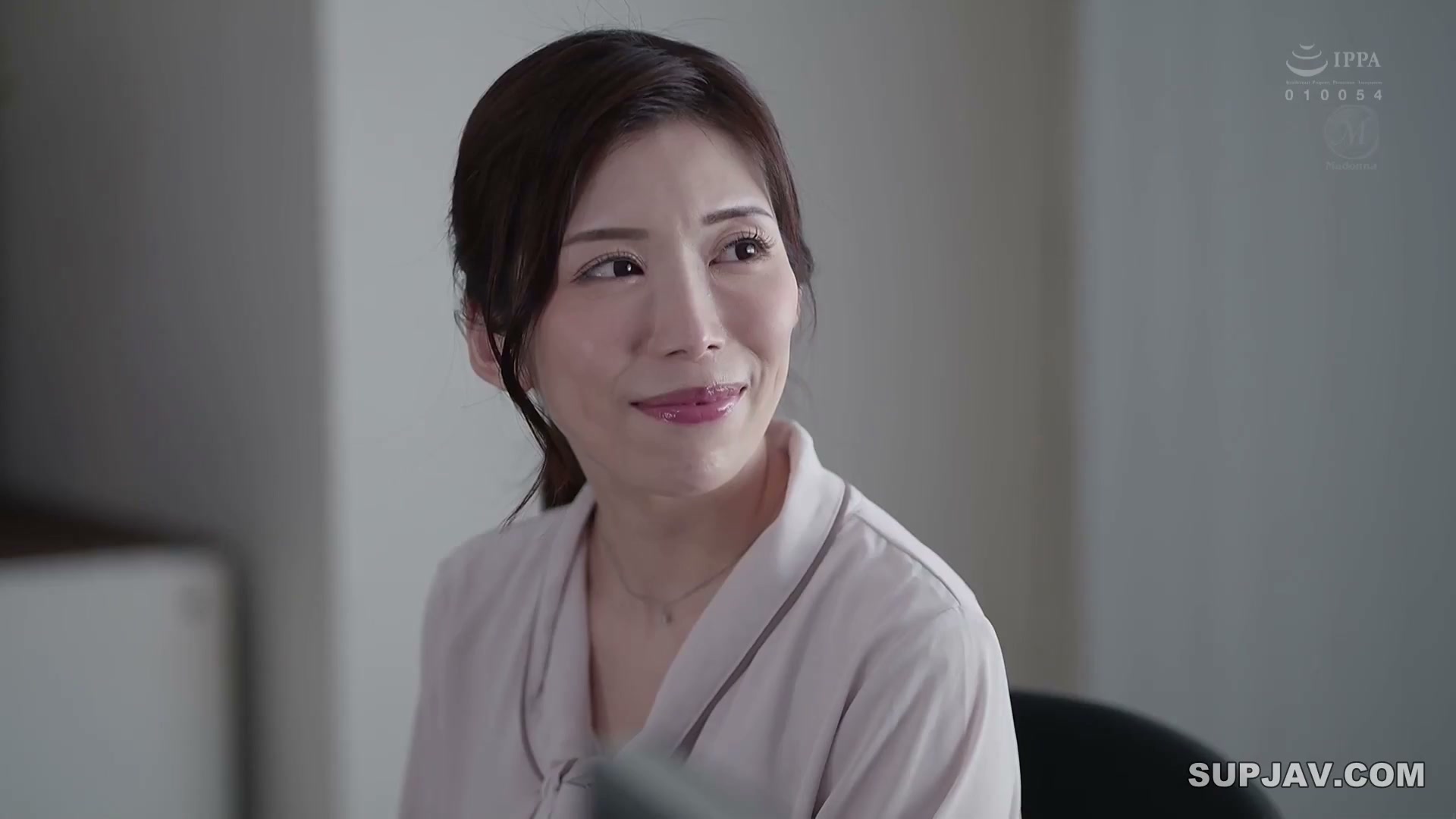 Ayami Ikeda và JUQ-959: Dồn dập đoạt vợ, sức bền bùng nổ